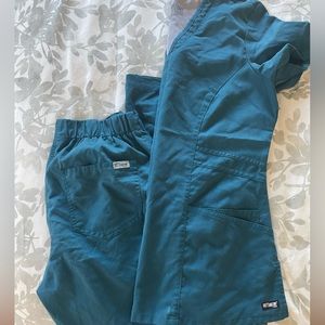 Greys Anatomy scrub set